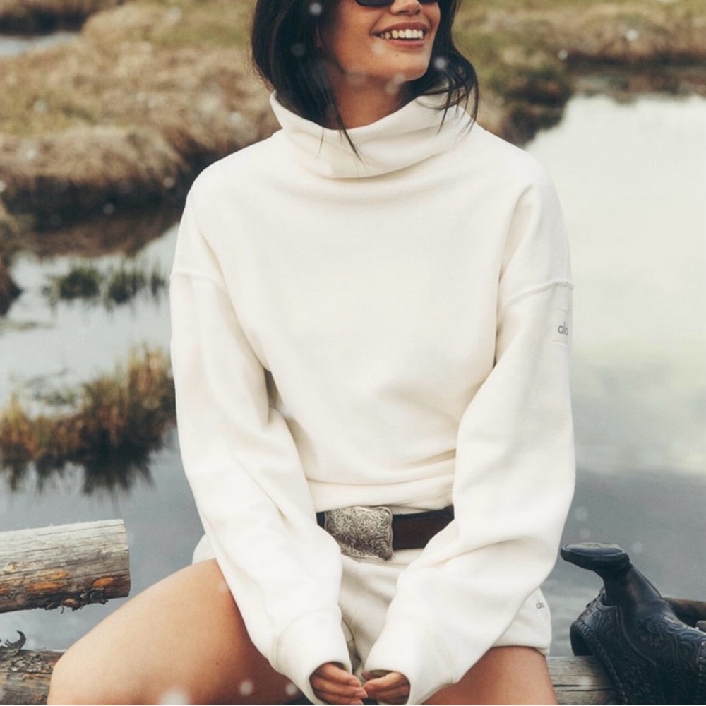 ALO Polar Fleece Hazy Pullover